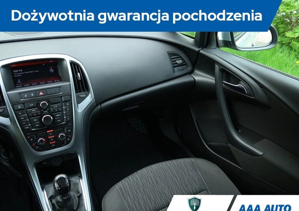 Opel Astra cena 45000 przebieg: 62427, rok produkcji 2019 z Blachownia małe 232